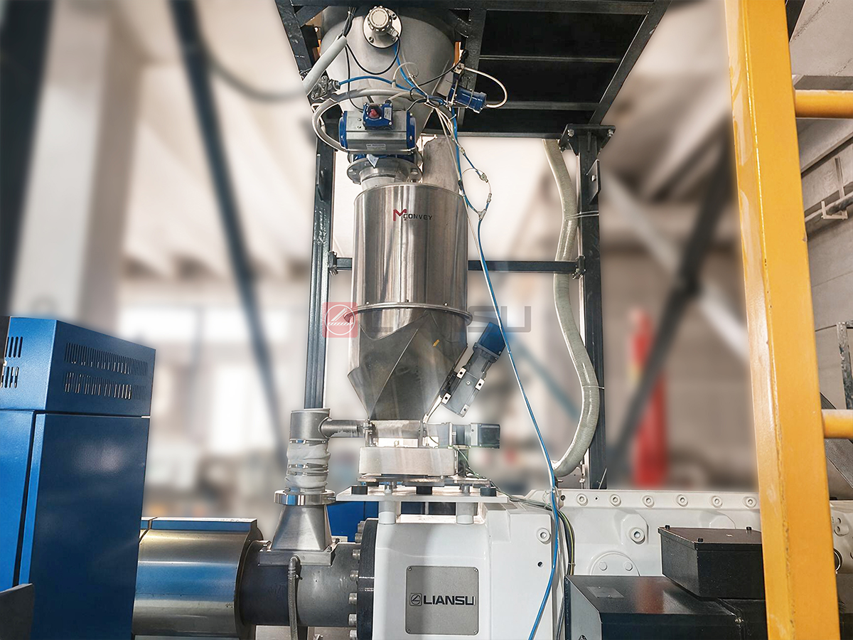 material dosing system for pvc pipe extrusion line.jpg